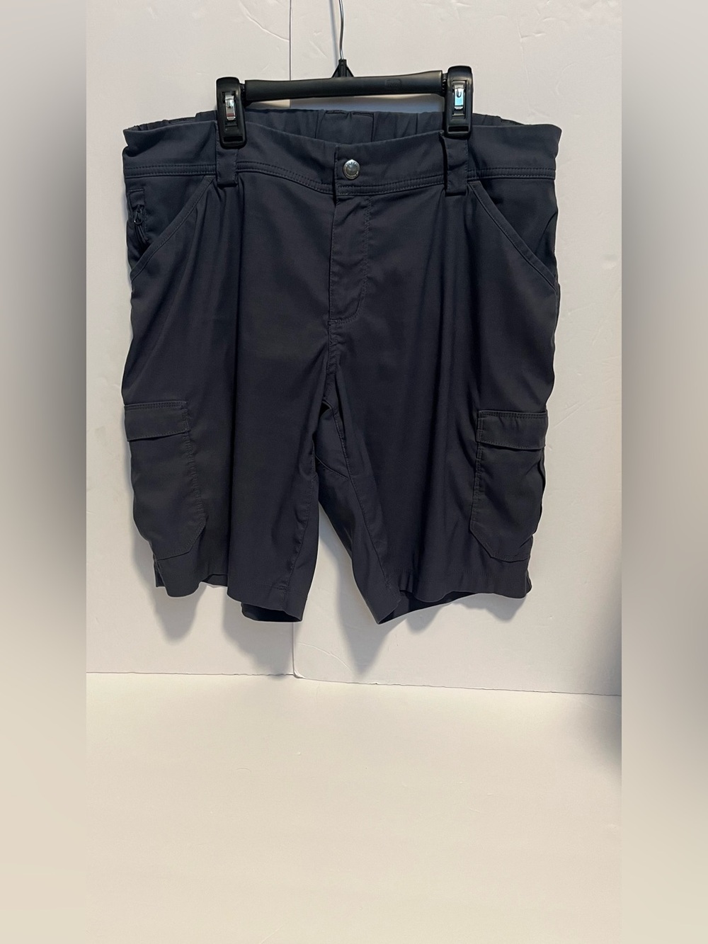 Women’s Plus Duluth Trading Co Blue Ink Dry on the Fly Cargo Shorts Size 14